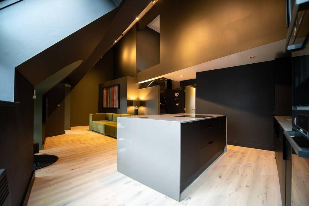 Greenhaus By The Heim Residences Манчестер Экстерьер фото