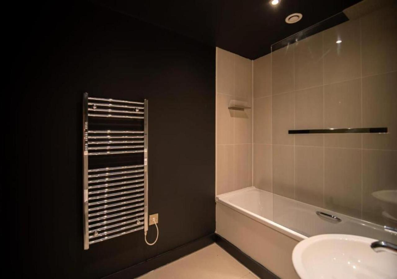 Greenhaus By The Heim Residences Манчестер Экстерьер фото